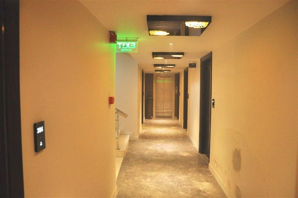 Hotel Uppal International, Near New Delhi Railway Station Екстериор снимка