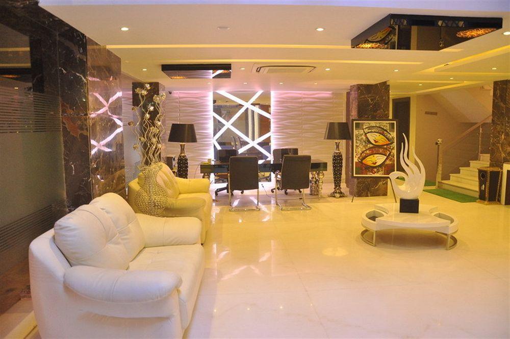 Hotel Uppal International, Near New Delhi Railway Station Екстериор снимка