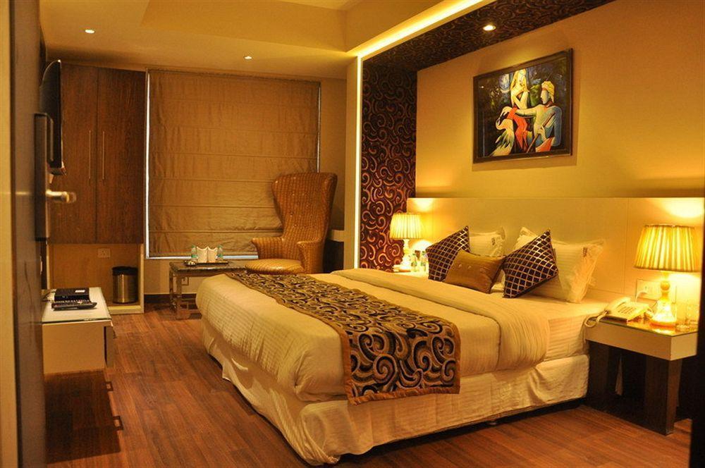 Hotel Uppal International, Near New Delhi Railway Station Екстериор снимка
