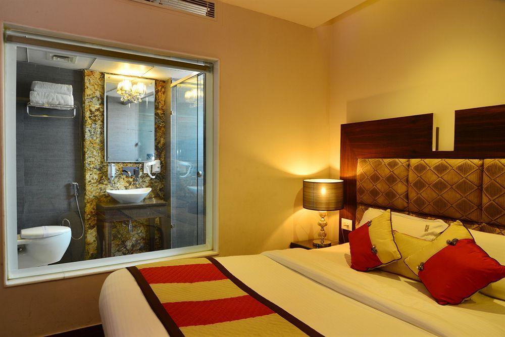 Hotel Uppal International, Near New Delhi Railway Station Екстериор снимка