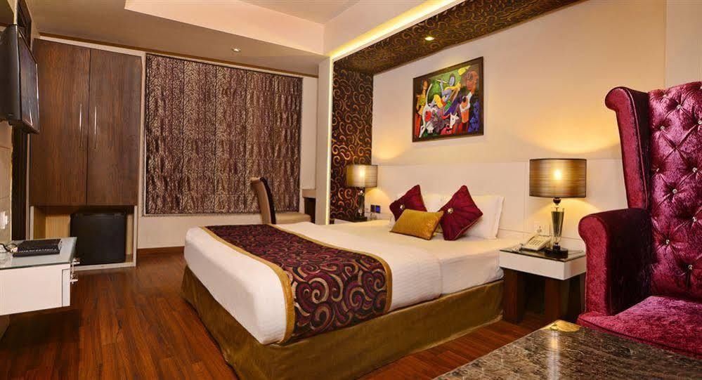 Hotel Uppal International, Near New Delhi Railway Station Екстериор снимка
